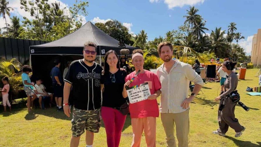 luisito comunica filma en rd pelicula un guru en el paraiso fd2476ca focus 0.05 0.21 896 504