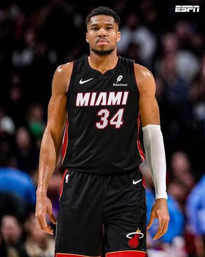Milwaukee Bucks traspasan a Giannis Antetokounmpo a Miami Heat 1000244350