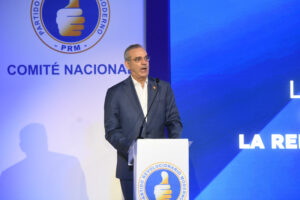 Presidente Abinader llama a la unidad en el PRM 6a381ba878541