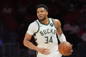 Milwaukee Bucks traspasan a Giannis Antetokounmpo a Miami Heat 6a3a660748ab6