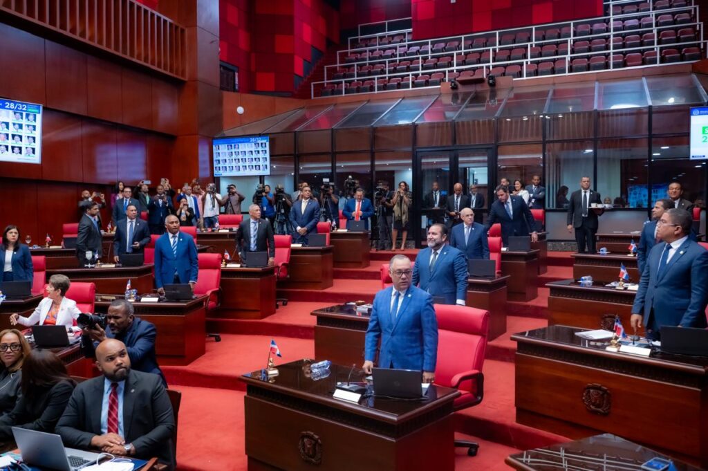 Senado aprueba en dos lecturas consecutivas reformas a la Ley que instituye el Código Penal de la República Dominicana 1000302742