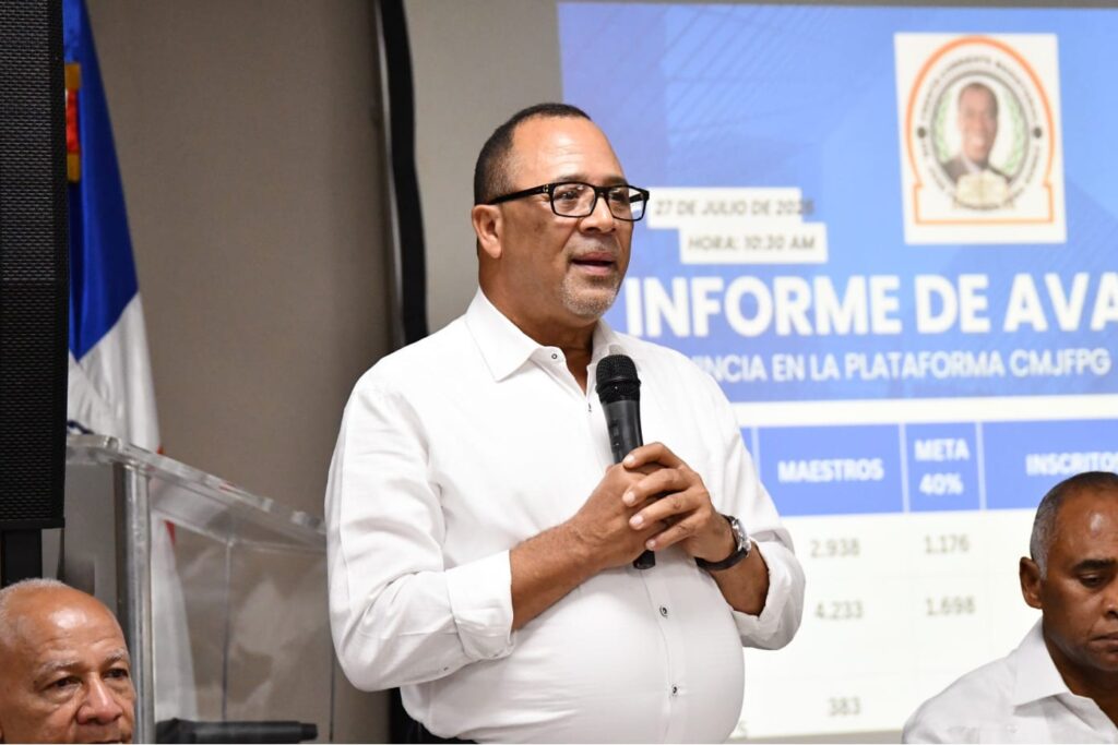 Frente-Corriente Magisterial “José Francisco Peña Gómez” valora como exitoso programa de acompañamiento al magisterio y reafirma defensa de la EDD 1000317371