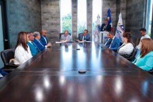 Directores DA y Contraloría inauguran unidad auditoría velará por transparencia en procesos da y contraloria 3