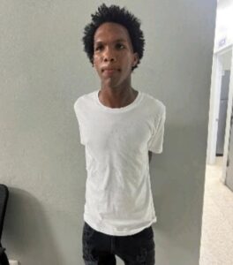 La P.N activa búsqueda de hombre acusado de obligar a una adolescente a ingerir una sustancia tóxica img 20260723 wa0078~2