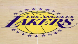Los Laker les vendido por US$12,500 millones lakers