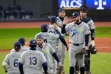 Tampa empata Serie de Campeonato con los Guardias de Cleveland images (3)